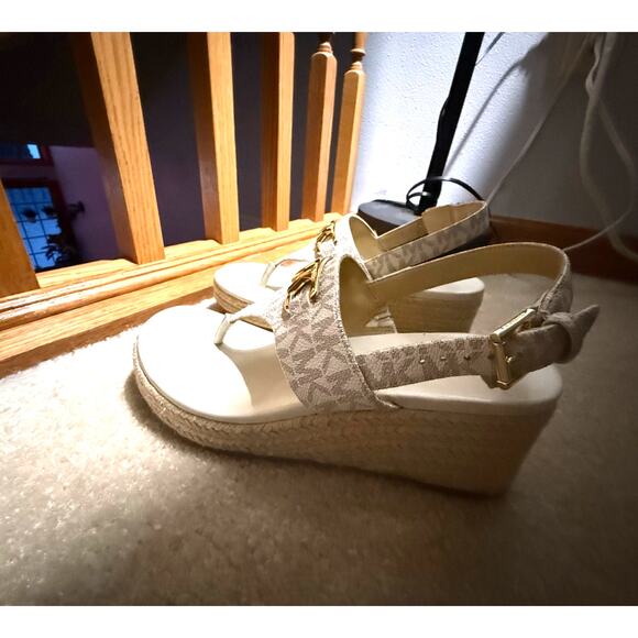 MICHAEL Michael Kors wedges size 7 - Picture 9 of 10